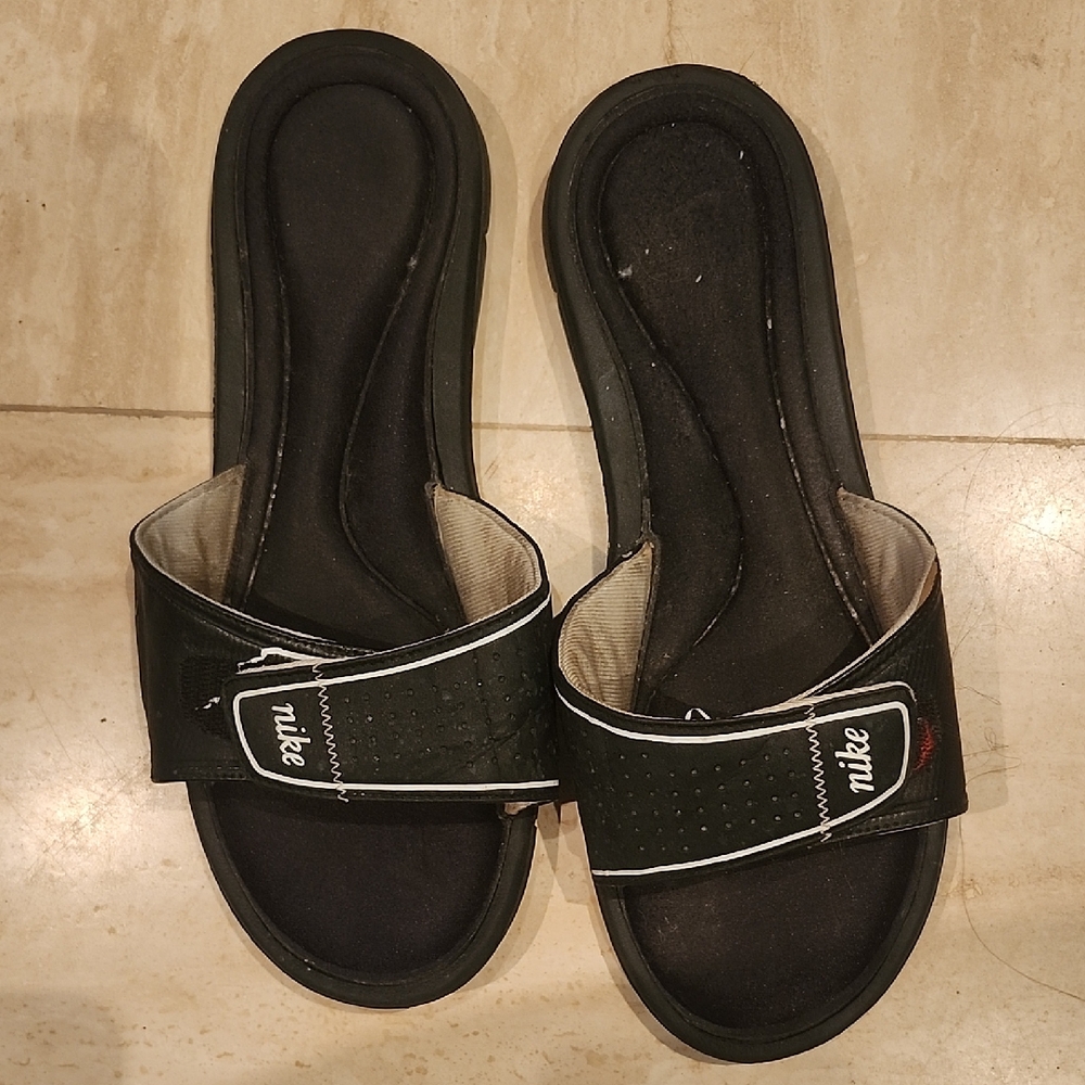 Nike Black Slide Sandals with Contoured Footbed